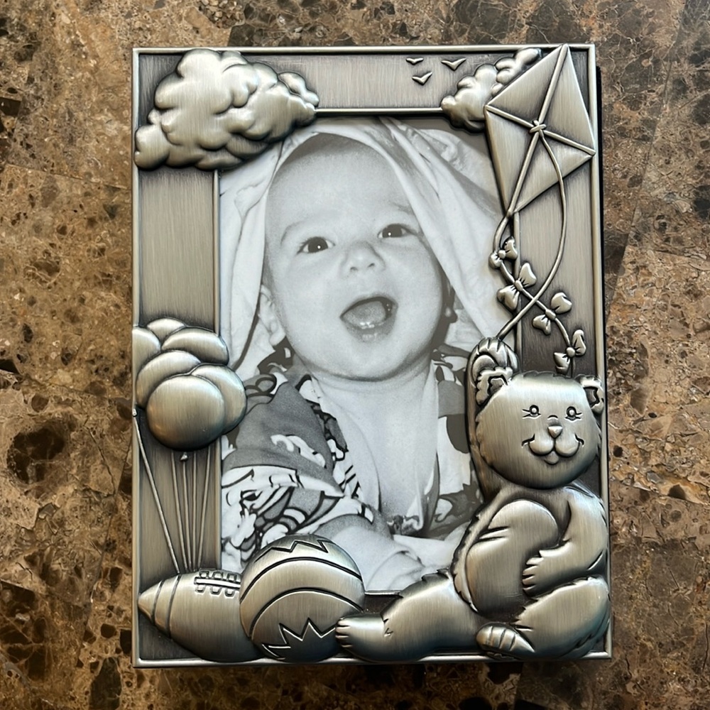 Baby pictures photo album ( 80 pictures and cover)